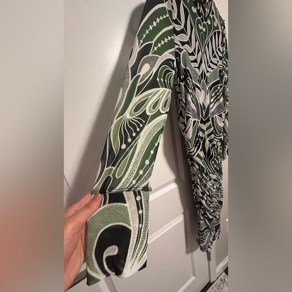 BNWT FARM Rio Green and Black Long Sleeve Dress size Large - Picture 5 of 9